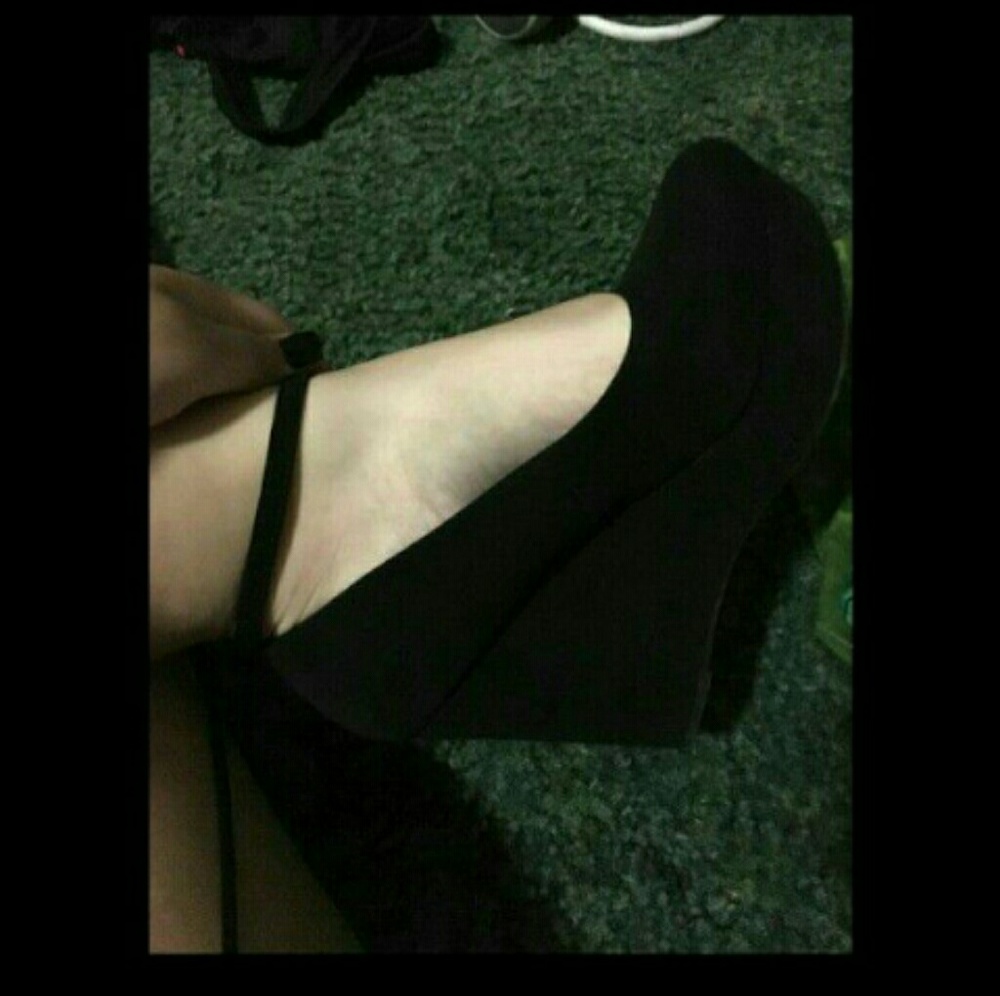 Black prom shoes